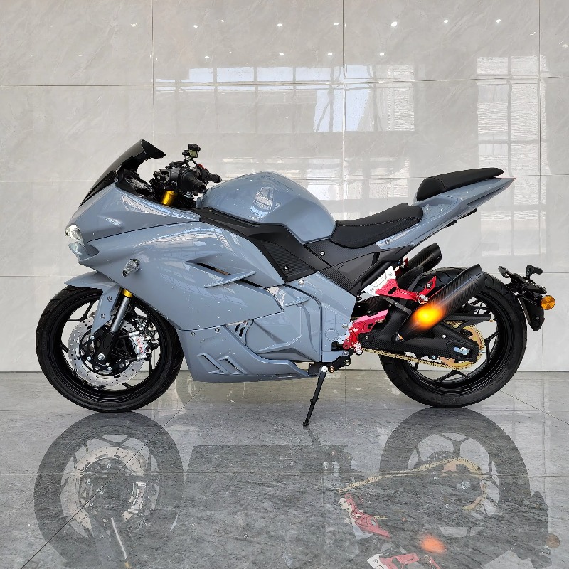 STLF Moto Elettrica Economica  - 72V 5000W Electric Motorcycle recensione e prezzo